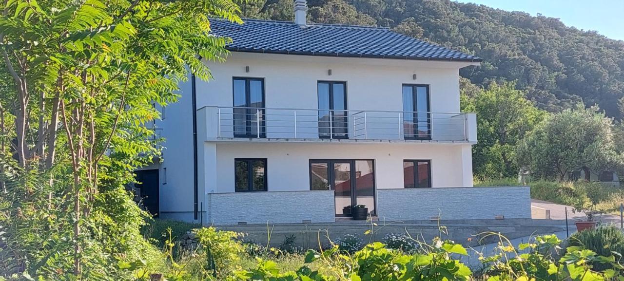 Holiday Apartments Cecilija Supetarska Draga Kültér fotó