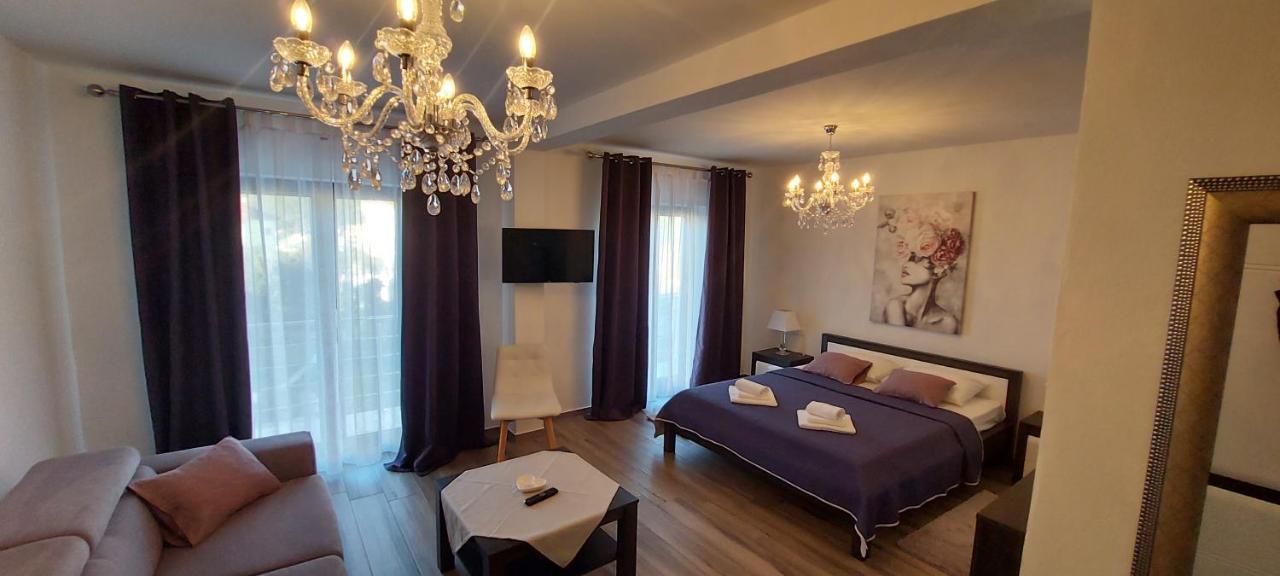 Holiday Apartments Cecilija Supetarska Draga Kültér fotó